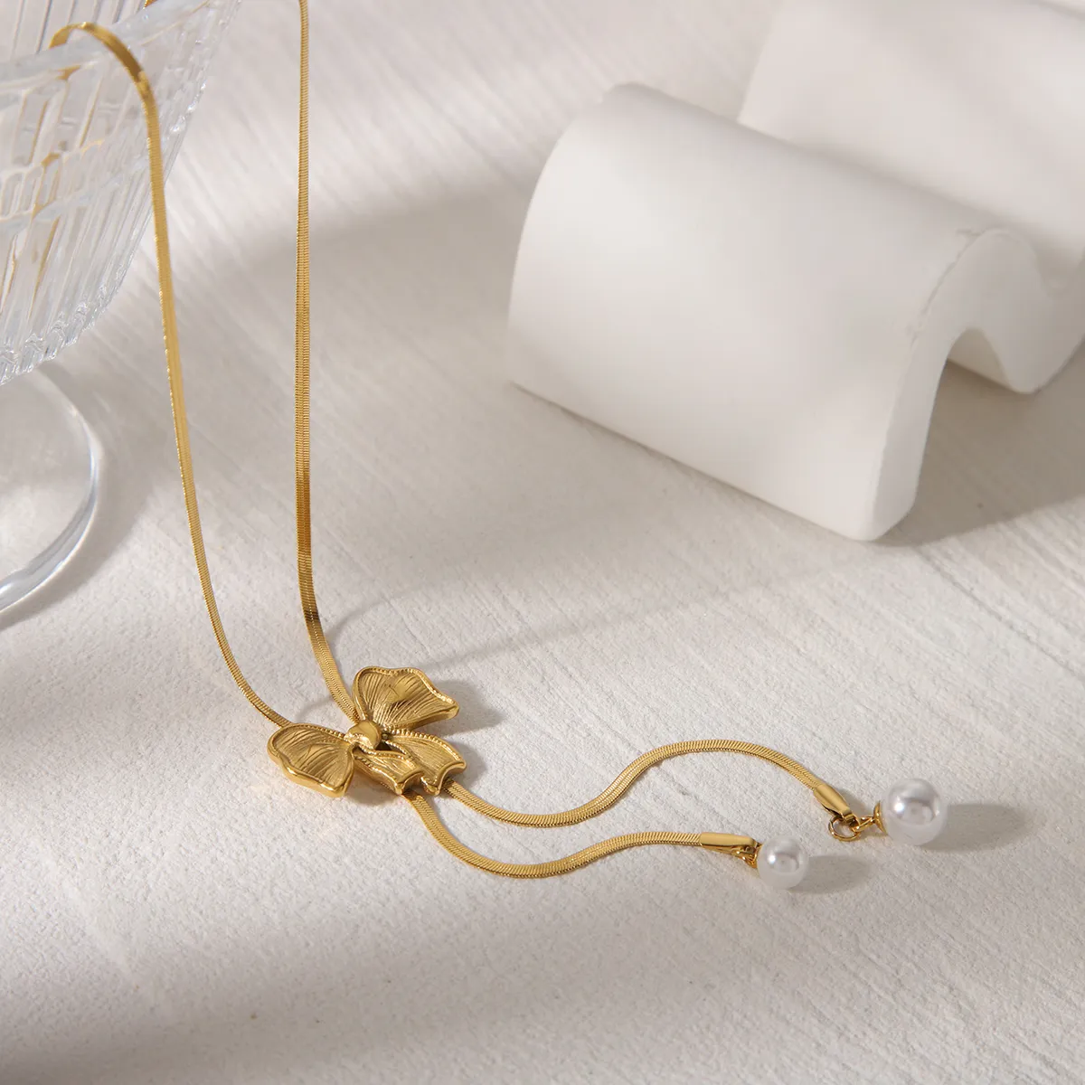 Bow Beauty Necklace