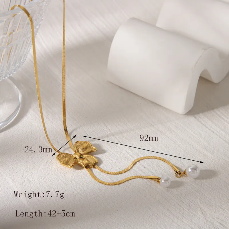 Bow Beauty Necklace