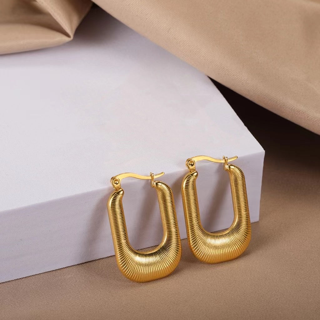 Amaya Statement Hoops