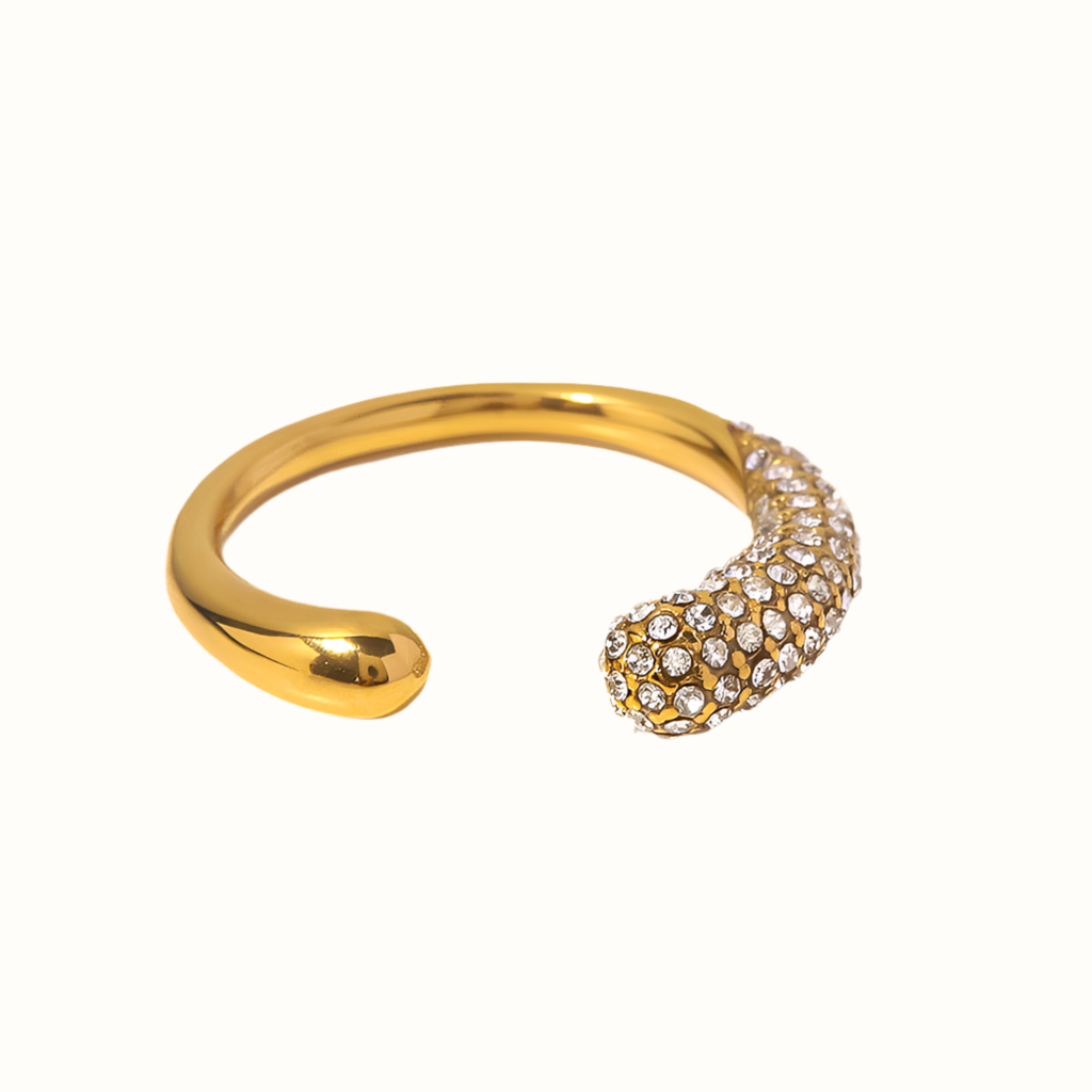 Elle Ring