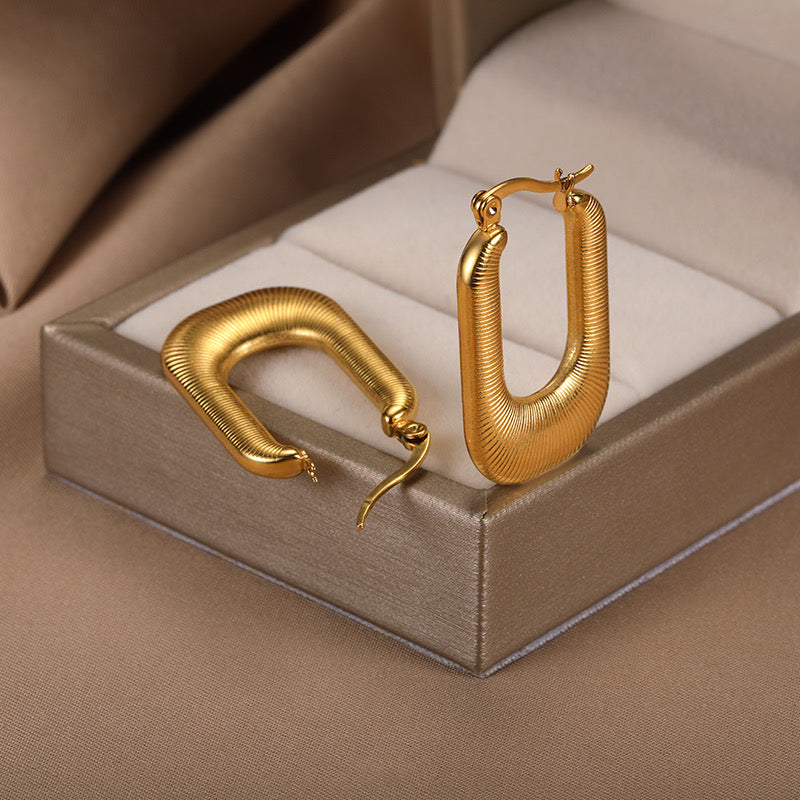 Amaya Statement Hoops