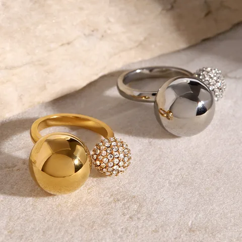Sienna Sphere Ring