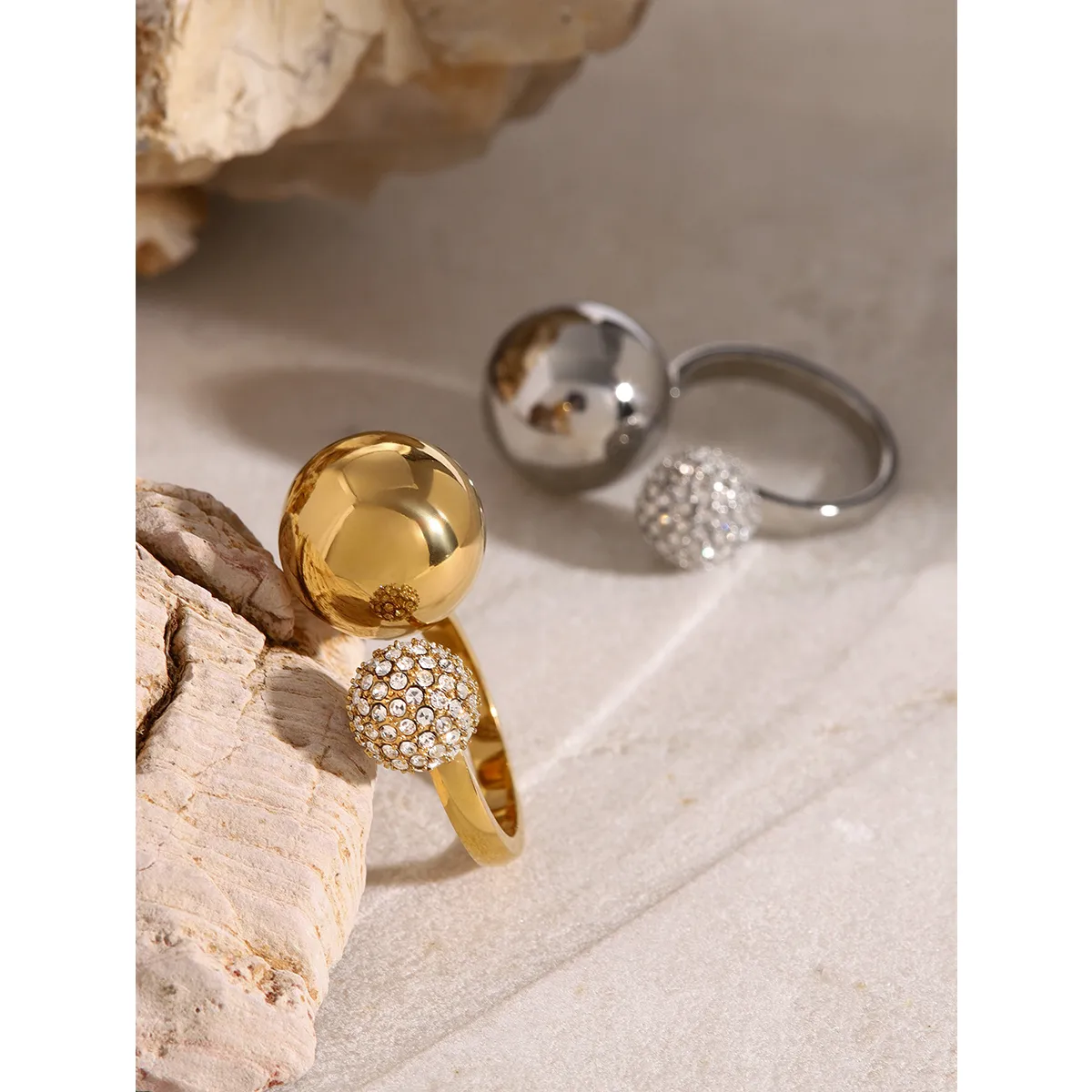 Sienna Sphere Ring