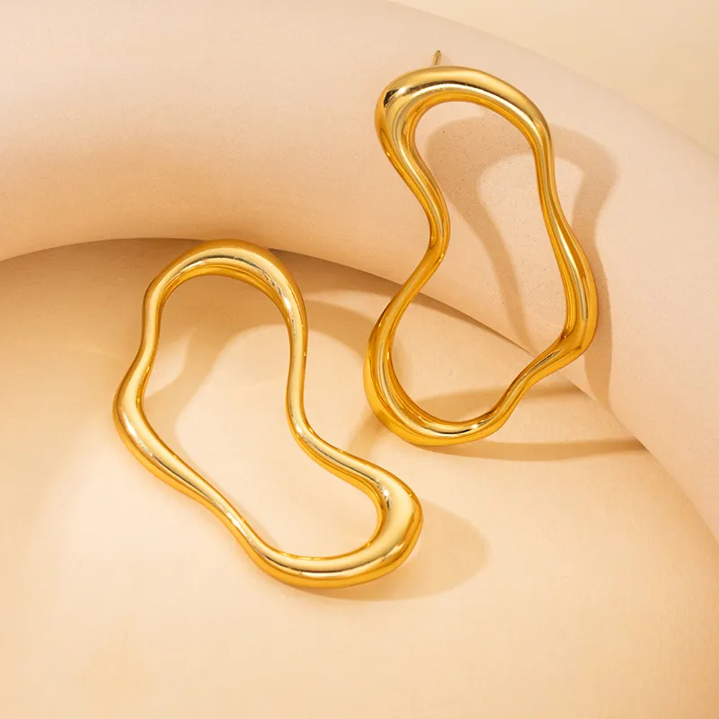 Golden Curve Earrings