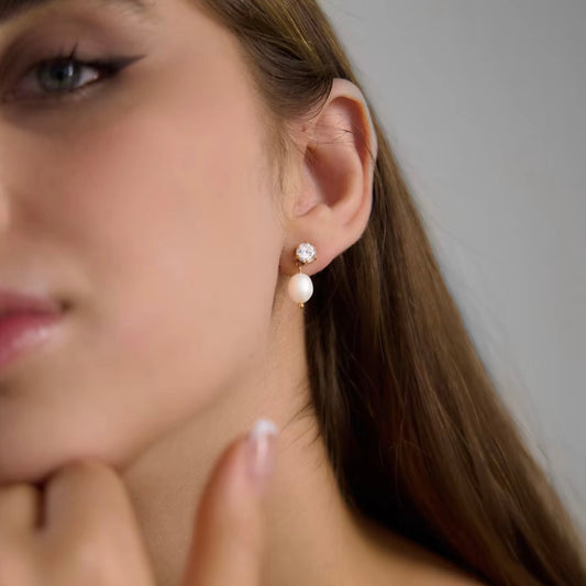 Elsa Pearl Earrings